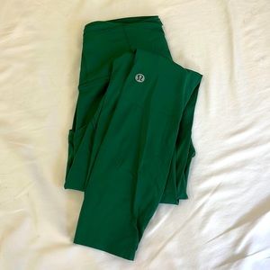 Size 0 forest green lululemon leggings